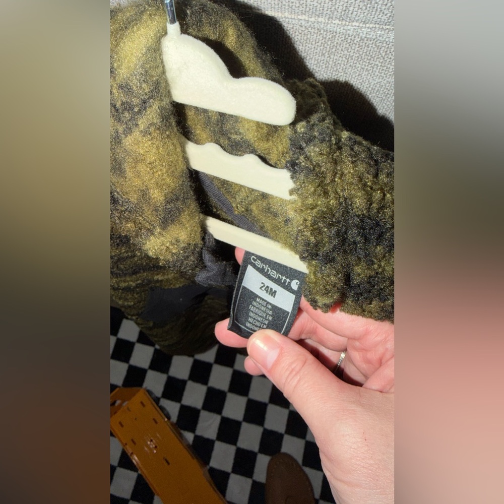 Carhartt camo like new jumpsuit - Picture 5 of 6